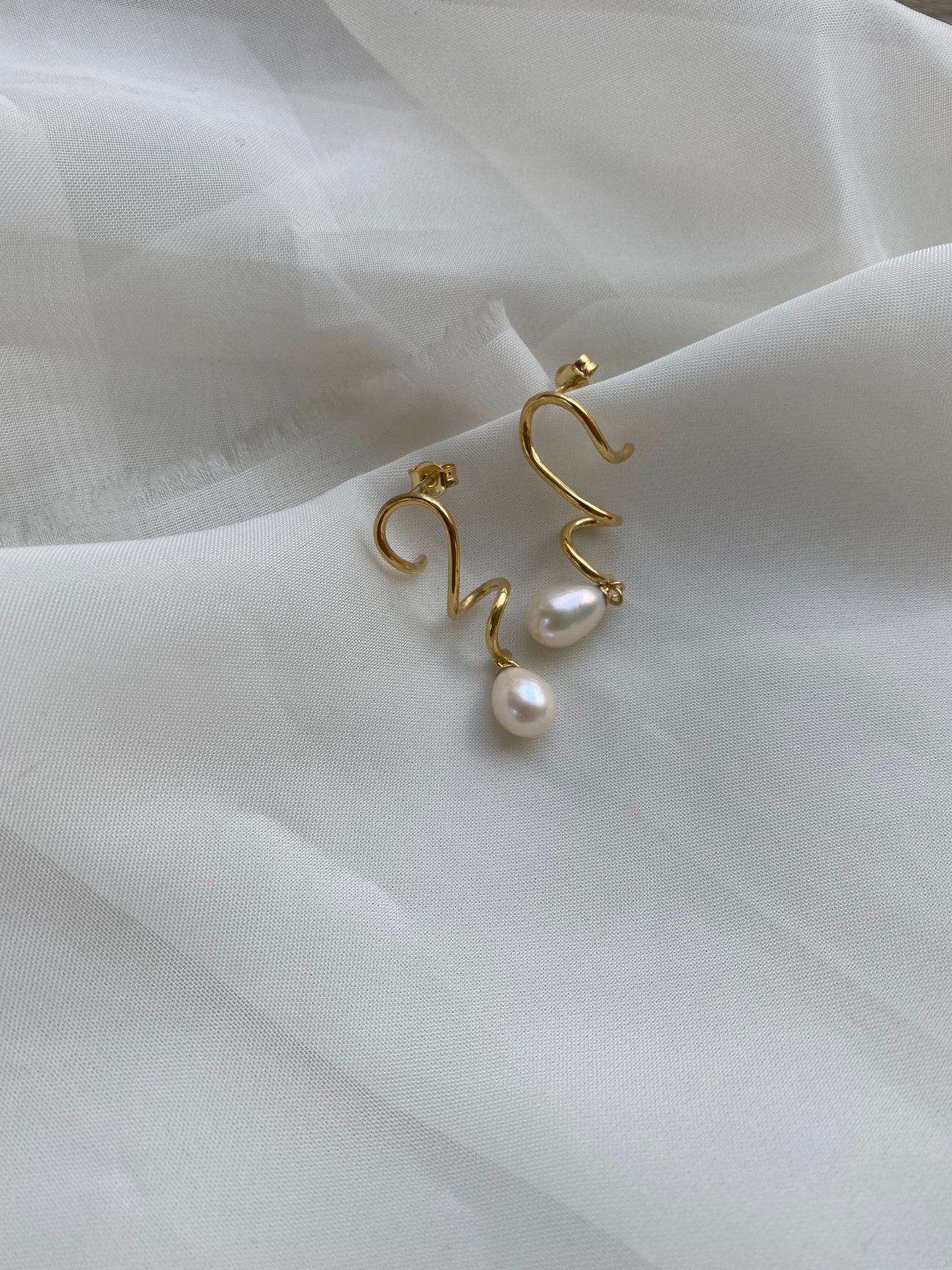 BONVO - Agne Earrings