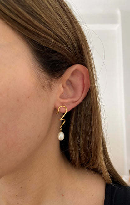 BONVO - Agne Earrings